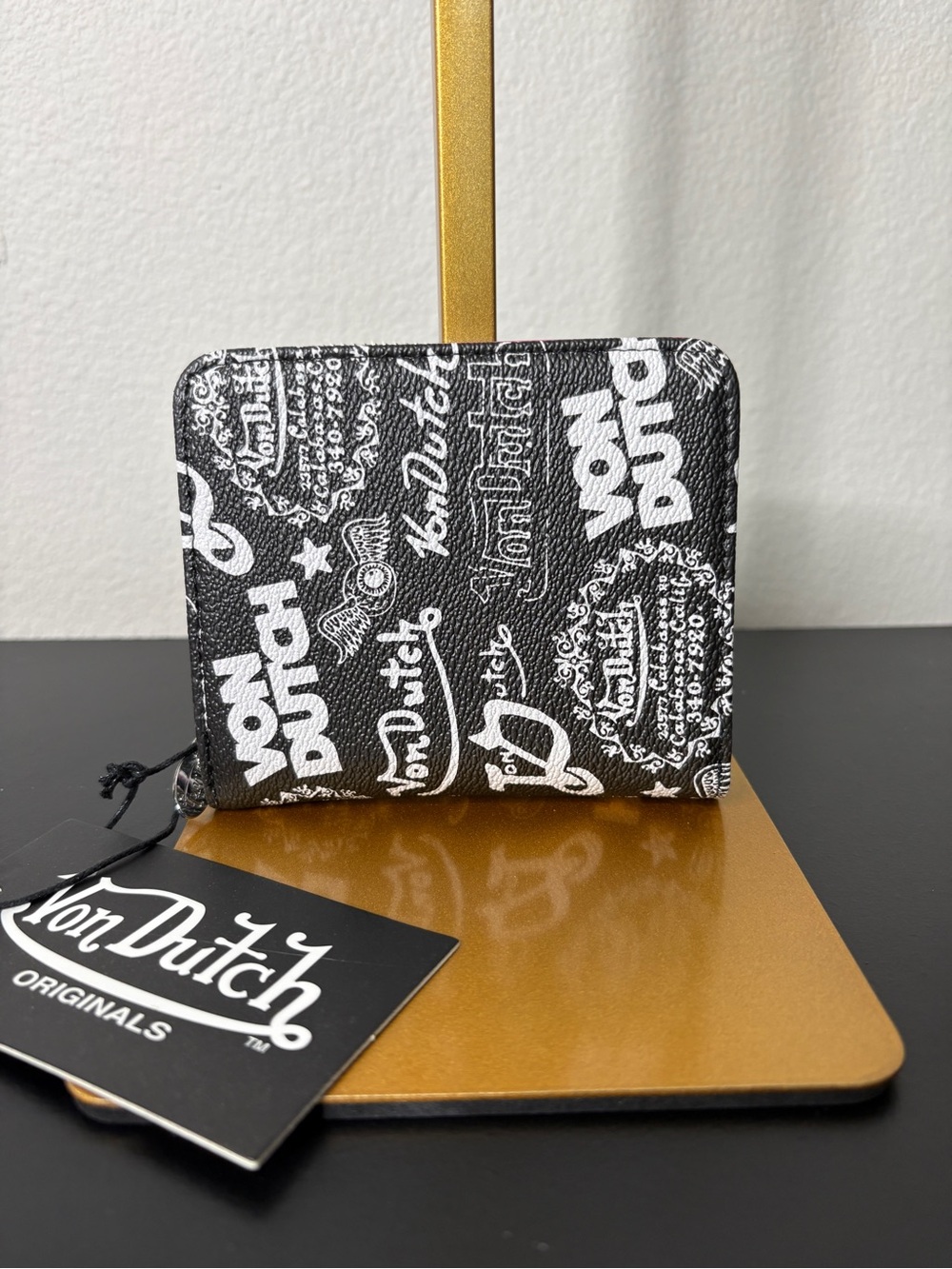 Von Dutch Black & White All-Over Logo Card Wallet